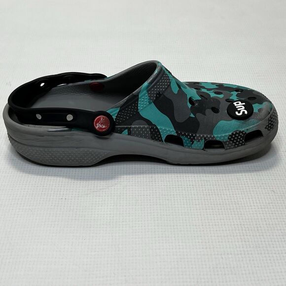 Disney Parks Star Wars Mandalorian Crocs Adult Womens 10 Mens Size 8 Camo Clogs - Picture 3 of 12